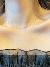 Fine petal necklace