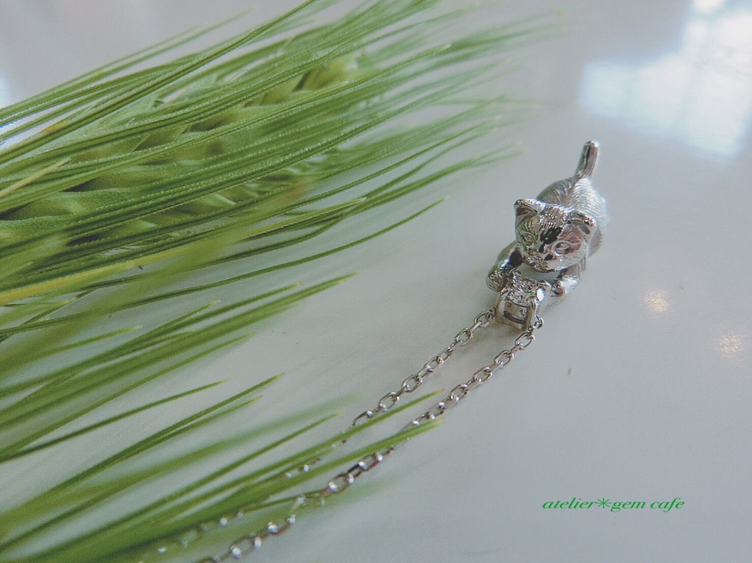 ニャンずK18WG(ホワイトゴールド)ネックレス