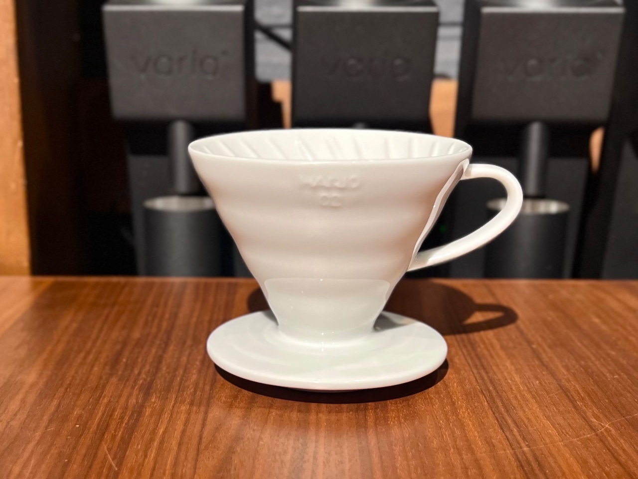 HARIO V60透過ドリッパー 02ホワイト セラミック製