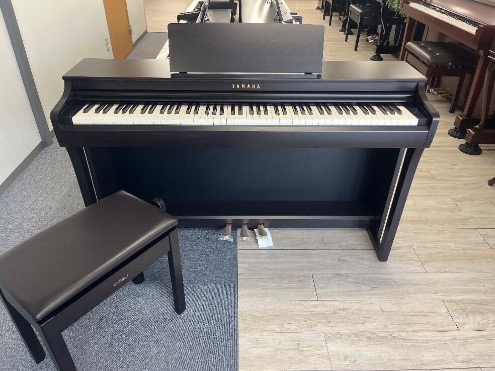 ★78779【電子ピアノ】YAMAHA CLP825R 25年製