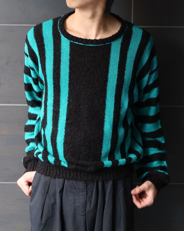short length design knit
