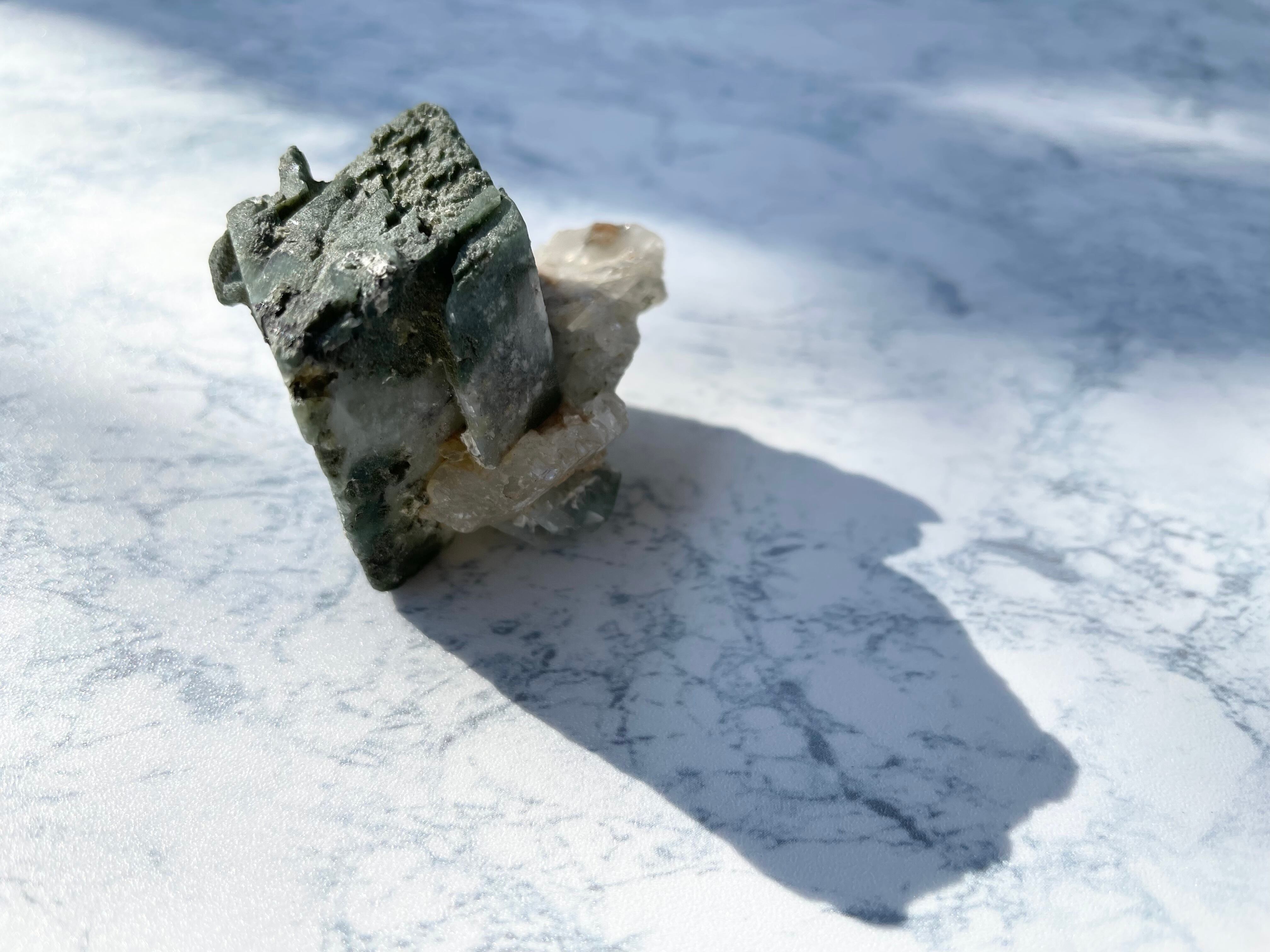 Feldspar (Epidote） / 長石(エピドート共生)