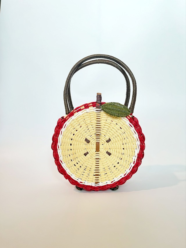 リンゴのかごバッグ