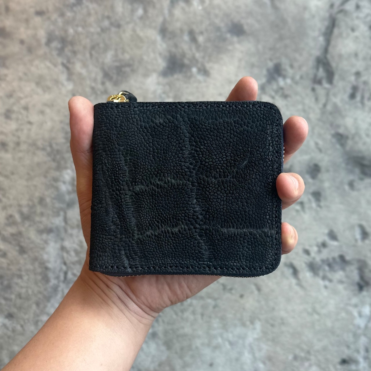 【直営店限定商品】ビルフォールド ラウンドジップ エレファント(ダークネイビー)