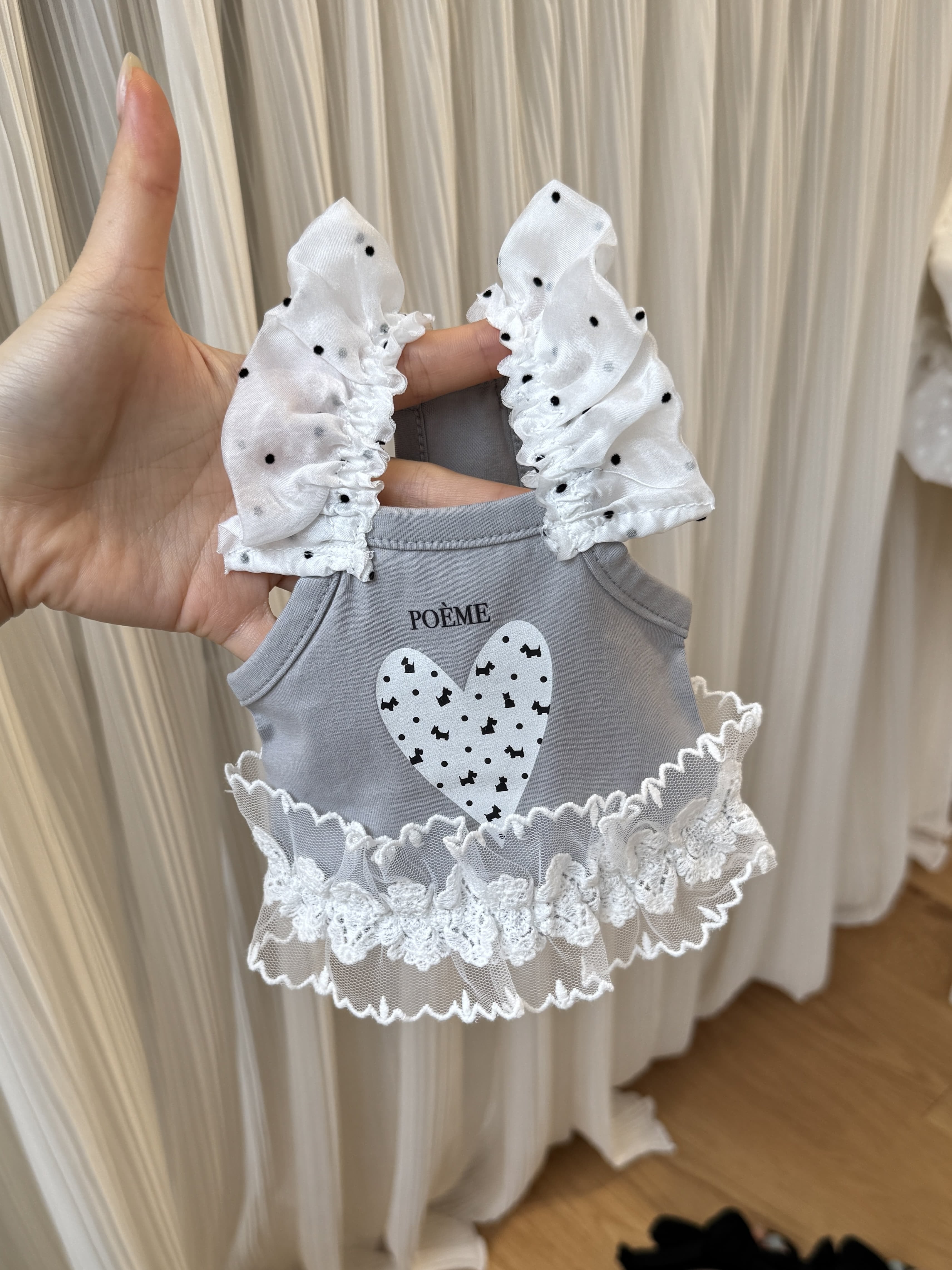 予約【POEME】Organic White Heart Terrier Top
