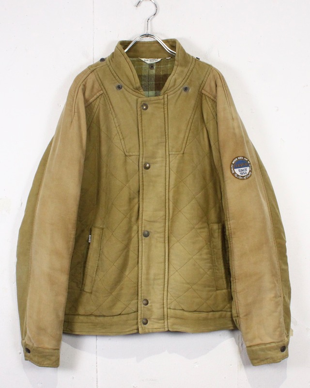 【Caka act2】90's “Levi's” Euro Vintage Loose Quilting Jacket