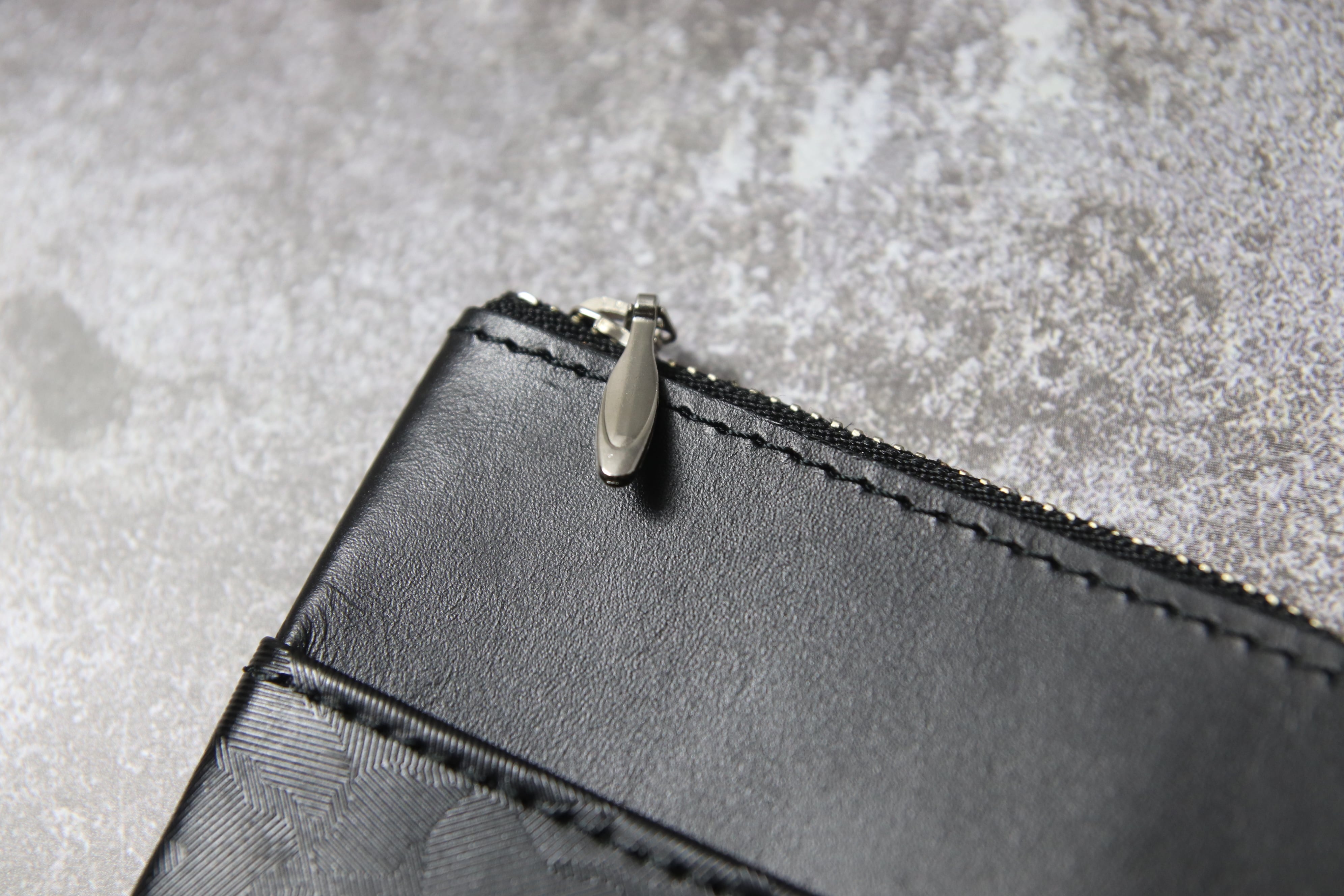 L字型コインケース DOES ダズ 迷彩 国産レザー バッグブランド