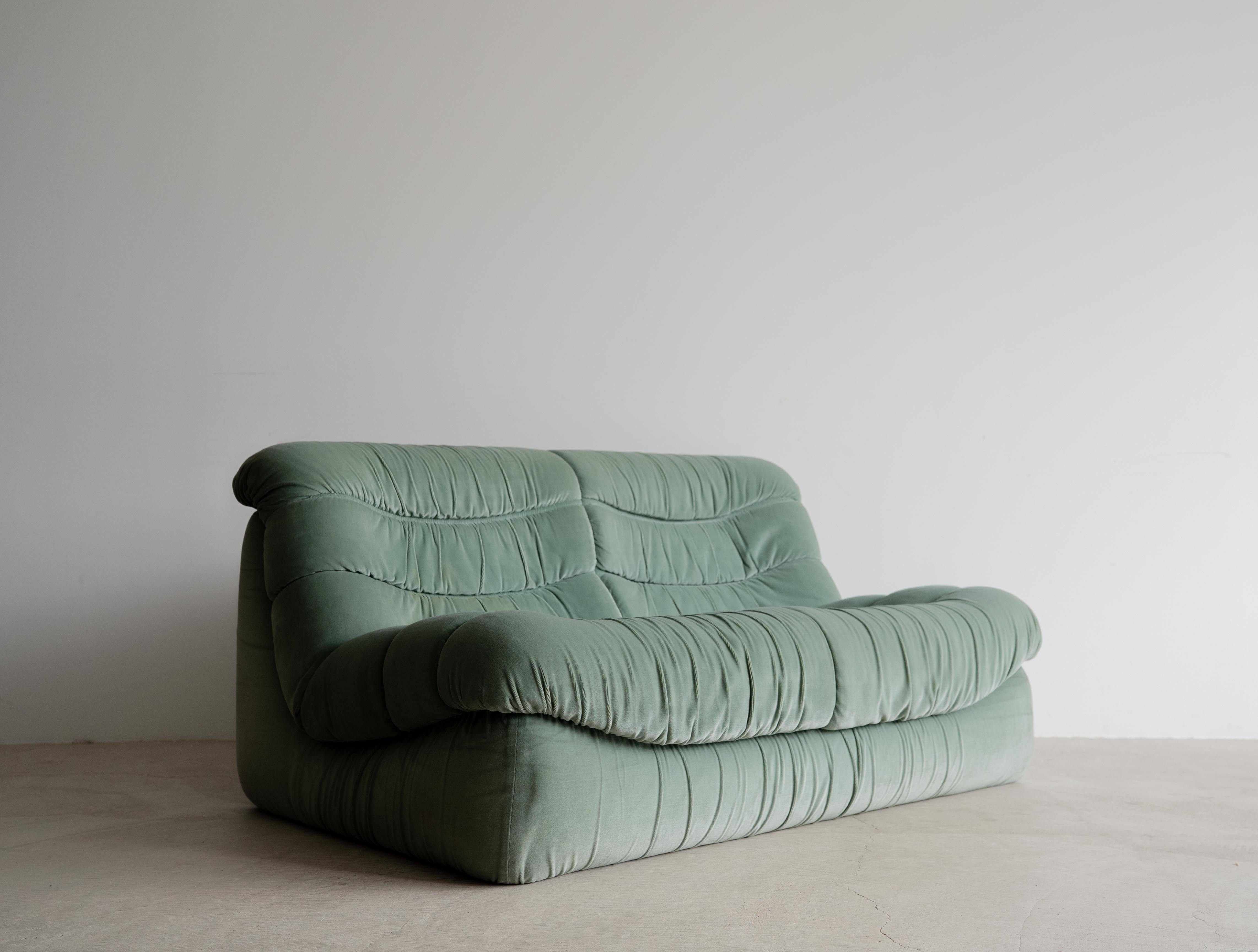 オールドカリモク ハードウレタン モケット ヴィンテージ ラヴソファ