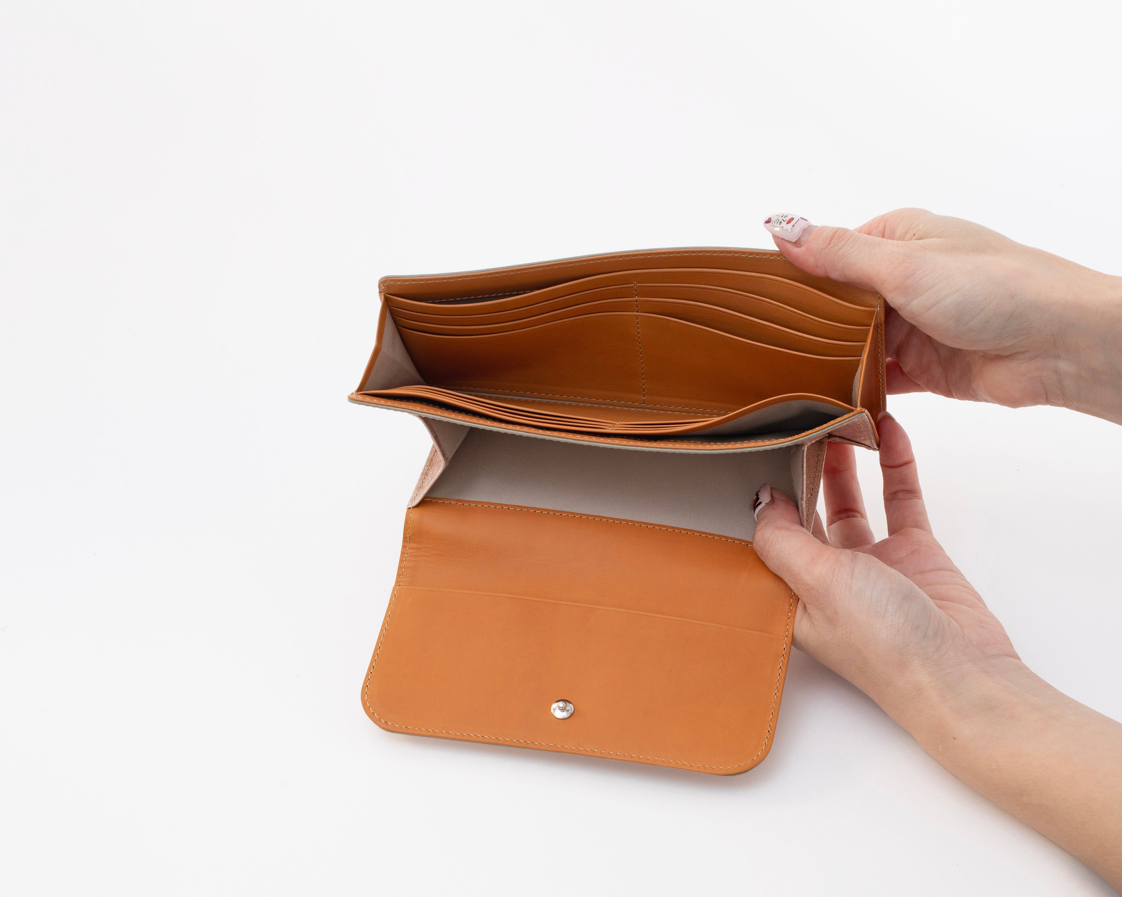 薄くて軽いメタリックレザーの長財布【CM319】 | 日本製のバッグ・革