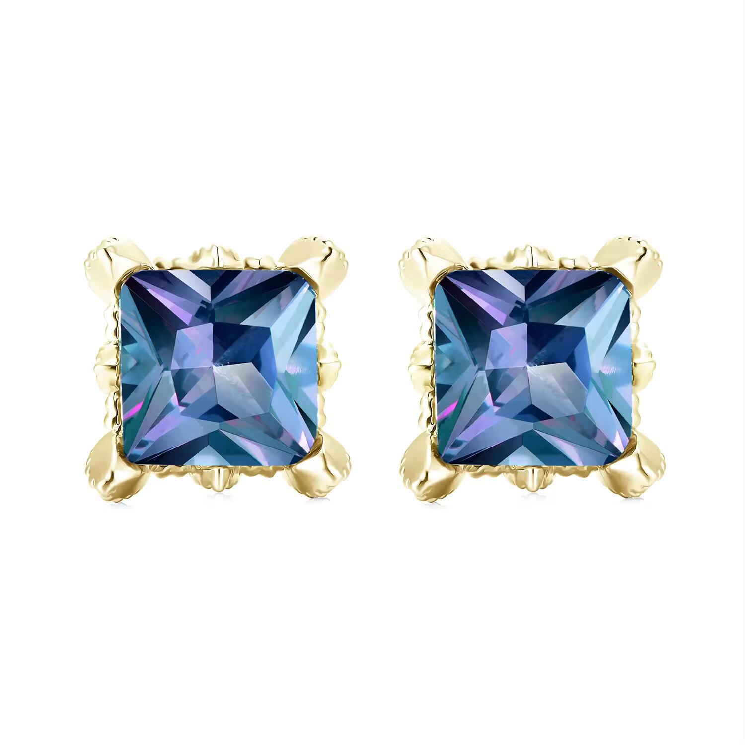 アレキサンドライト ピアス(両耳用) カラーチェンジ ピアス ファッション ペアカット DAIKI JEWELRY #ジュエリー #ピアス #ファッション #イヤリング