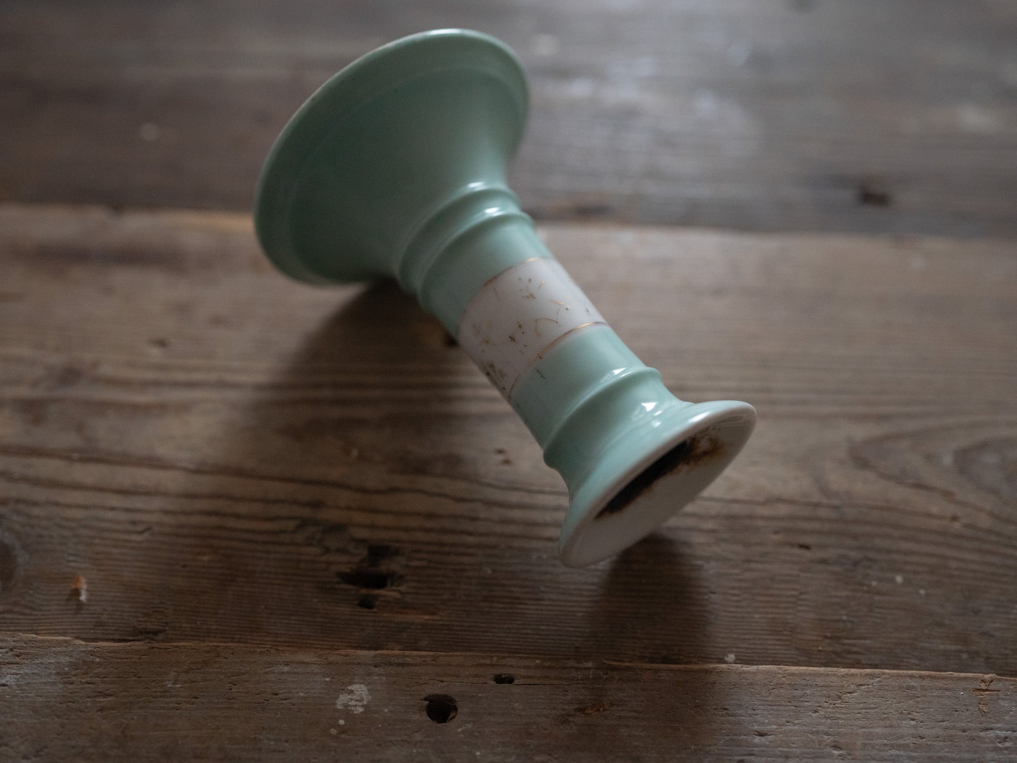 陶器製のキャンドルホルダー *使いかけキャンドル付き