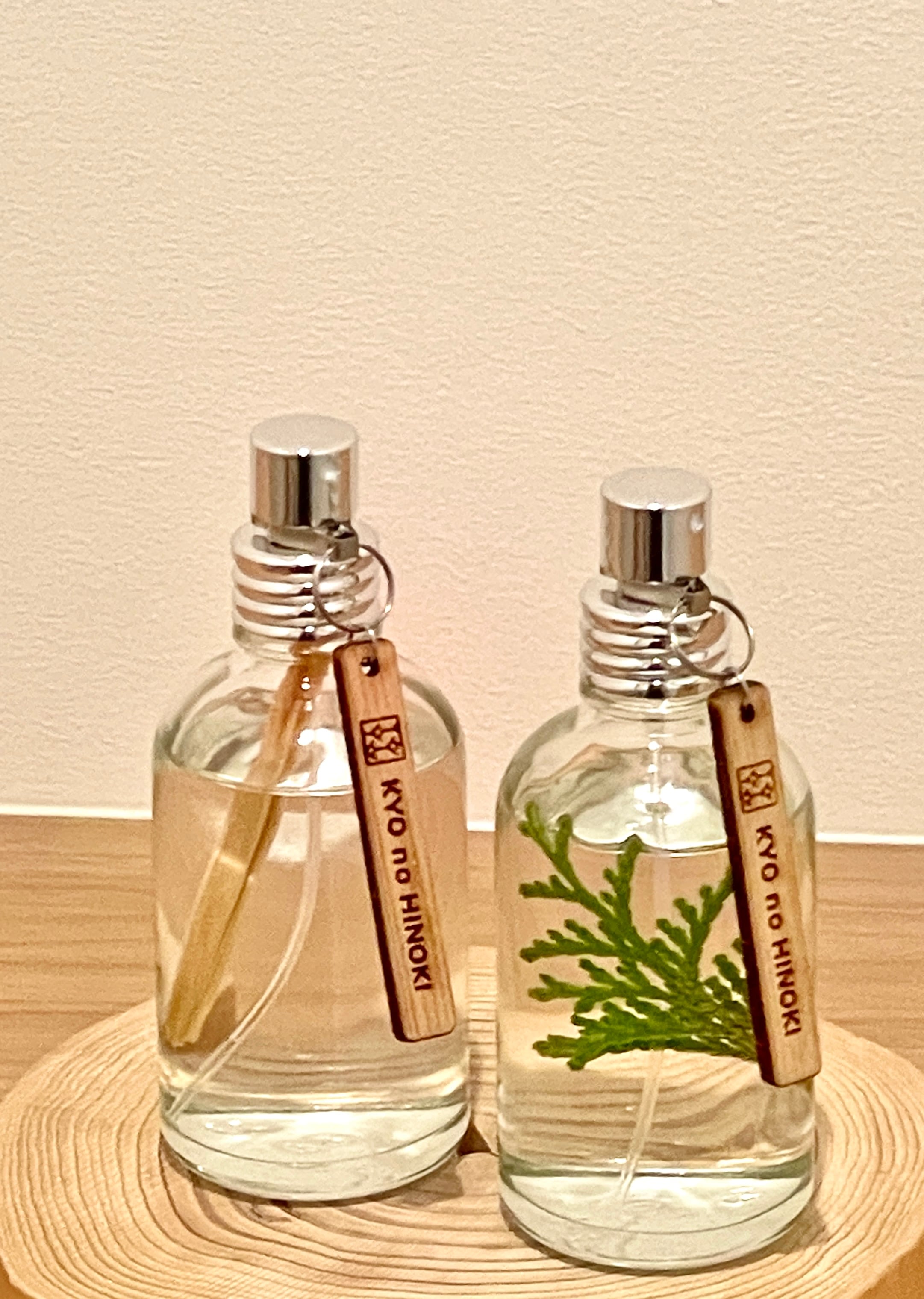 ひのきルームフレグランス（木片入り）60ml | 千歳緑