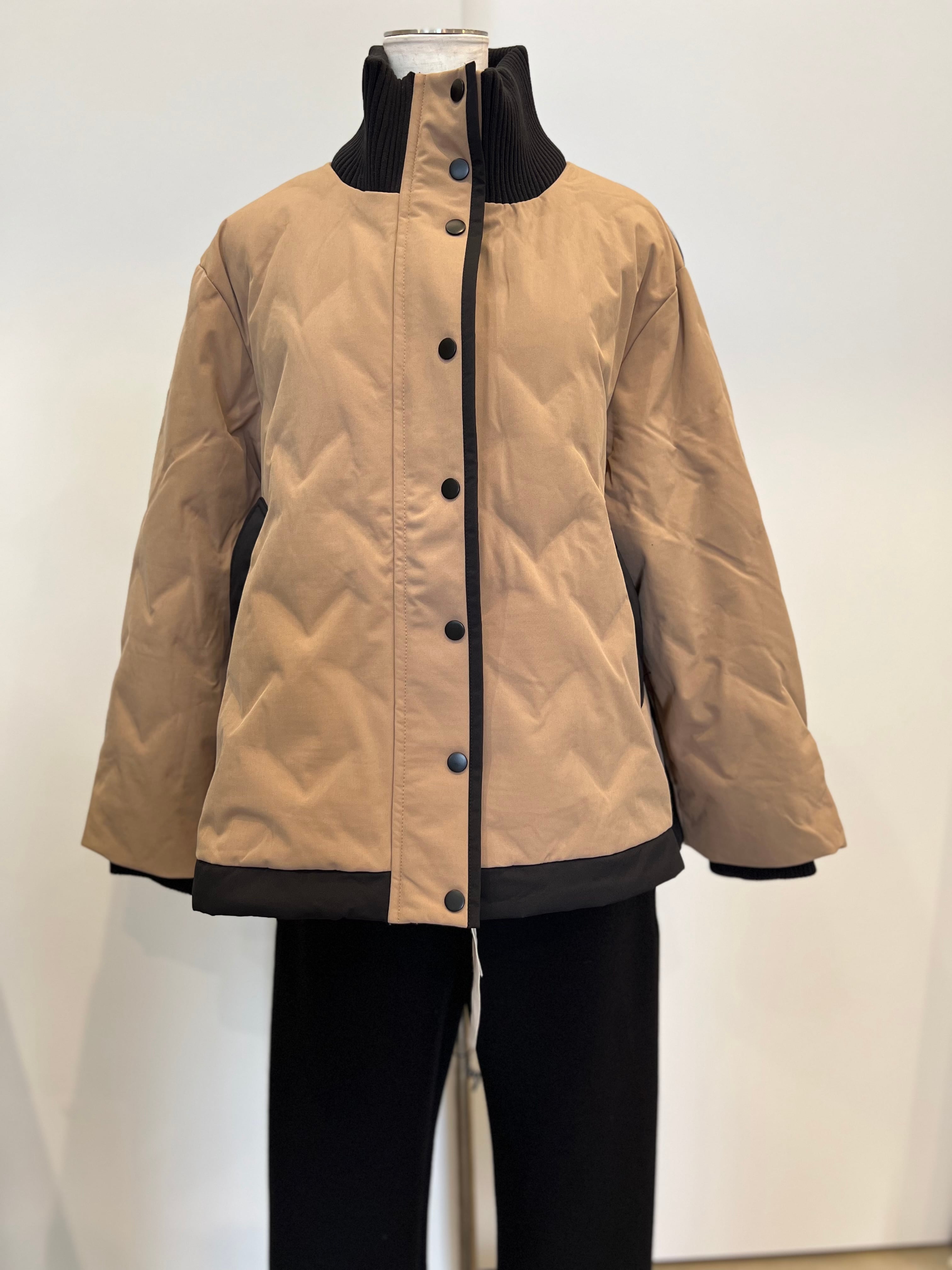 【DONA MARIE】バックタックフレアダウン D798079