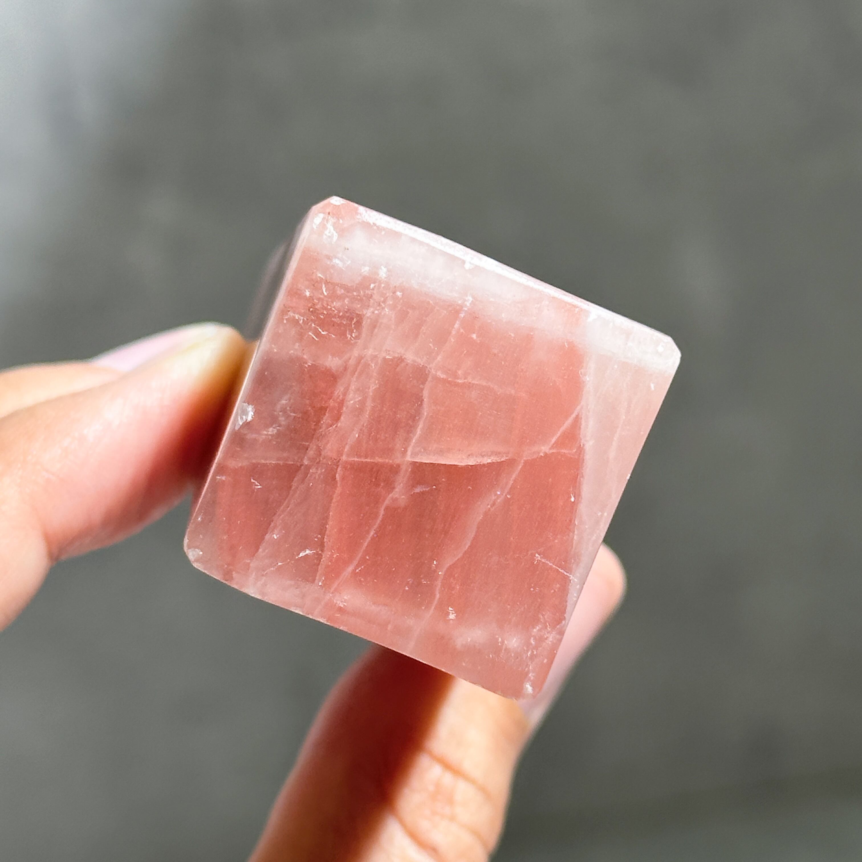 ローズカルサイト タワー型31◇Rose Calcite◇天然石・鉱物