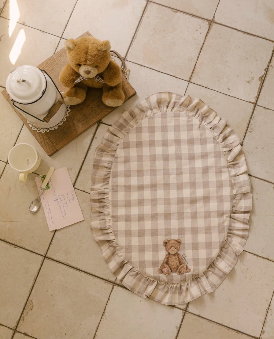 予約【kiki&nini】Teddy Grove Gingham Walking Mat (beige)