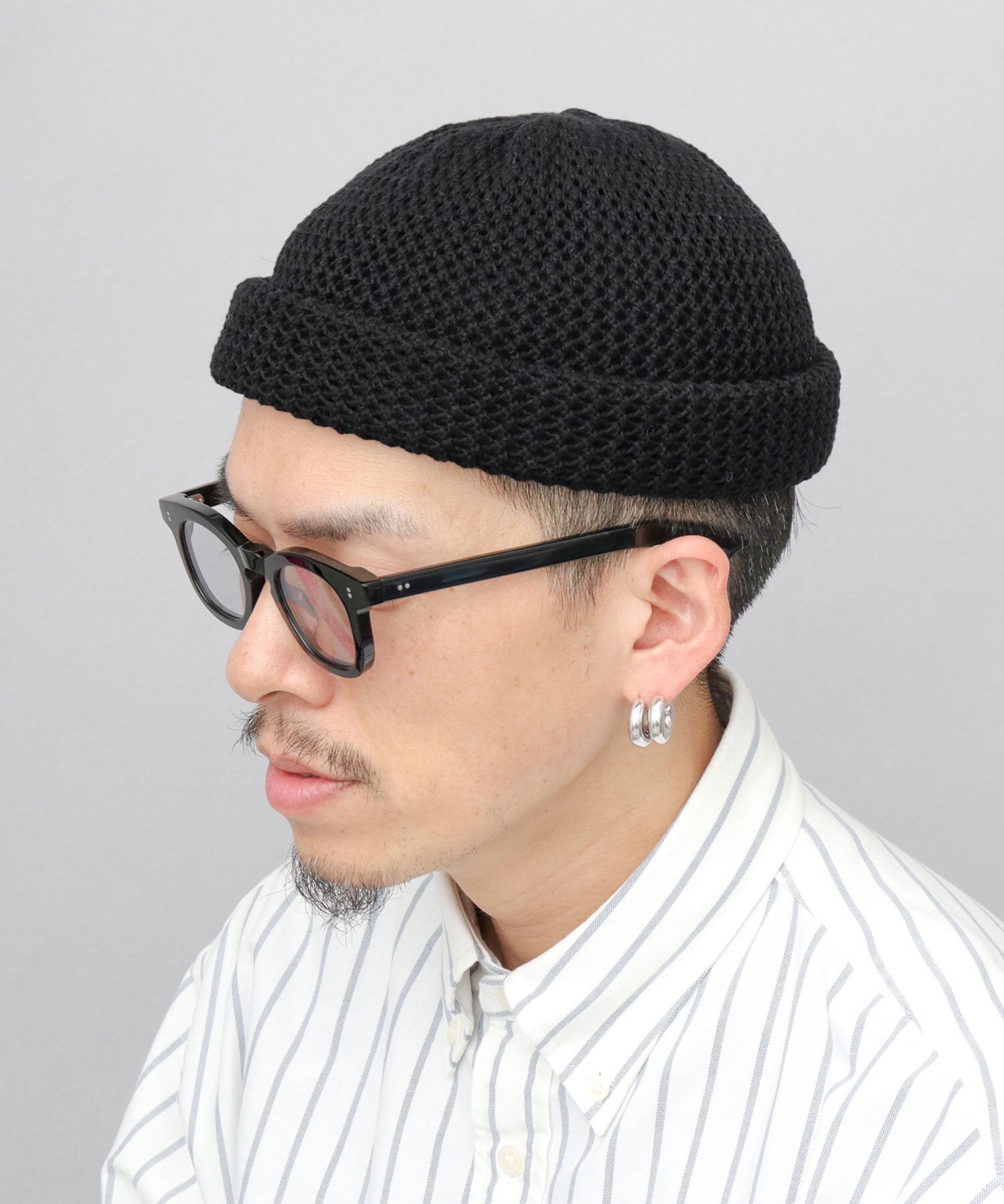 ビーズ付き黒ニット帽 724fcb765419f325692a04e02073ae