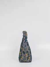 【muuc × ヌノニシタイ】筆記帳刺繍 三つ編みバッグ / ネイビー