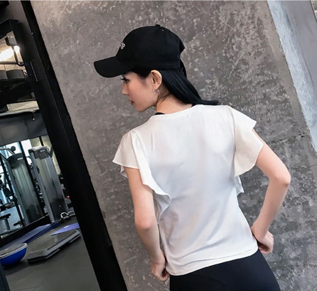 吸汗速乾に優れた 肩のフリフリが可愛いノースリーブのスポーツウェア ヨガウェア ランニングウェア フィットネスウェア アパレルショップ Be My Self 吸汗速乾に優れた 肩のフリフリが可愛いノースリーブのスポーツウェア ヨガウェア ランニングウェア フィットネスウェア アパレルショップ Be My Self
