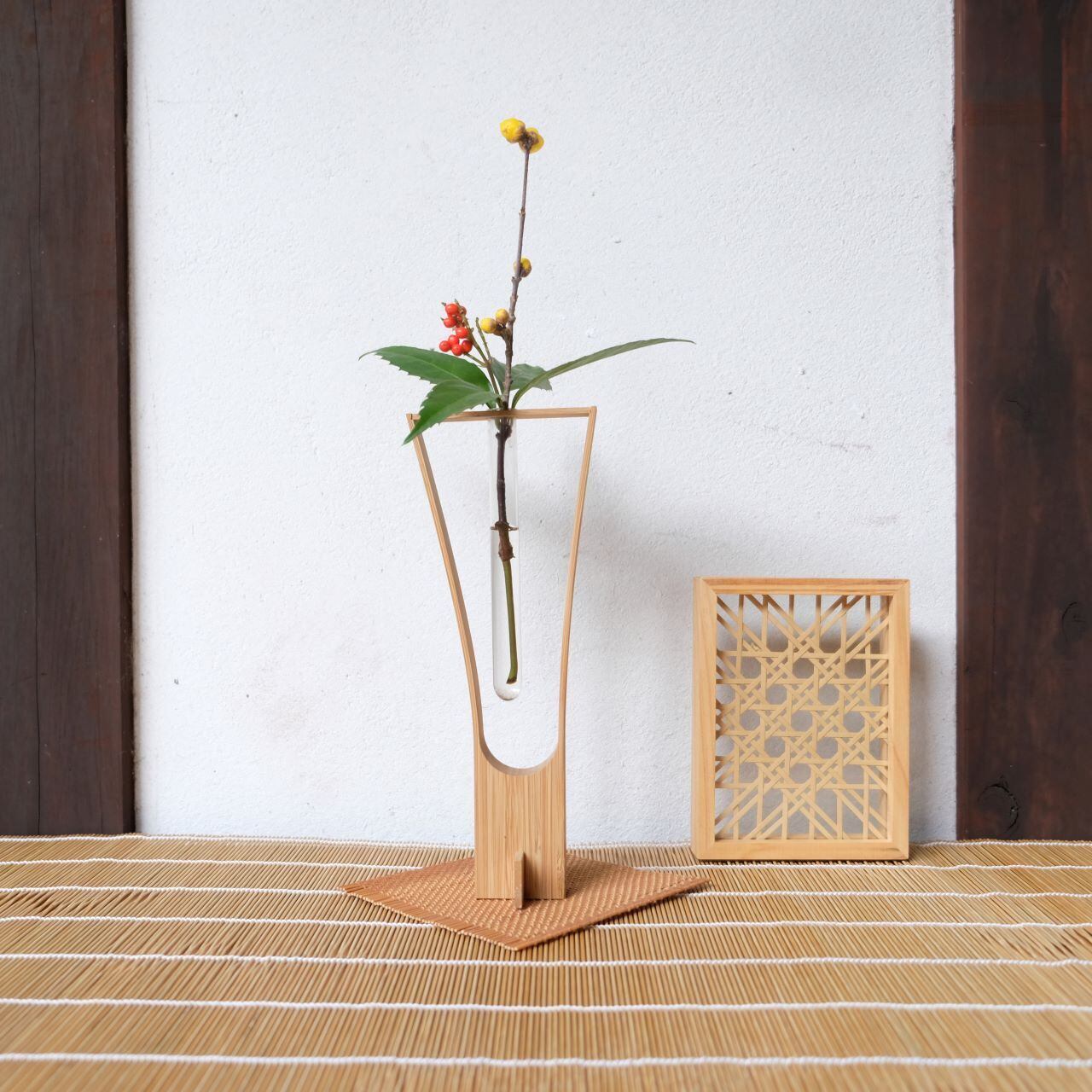 一輪挿し】HOLLOW ホロウ 竹集成材 | 町家キュレーション おもやい