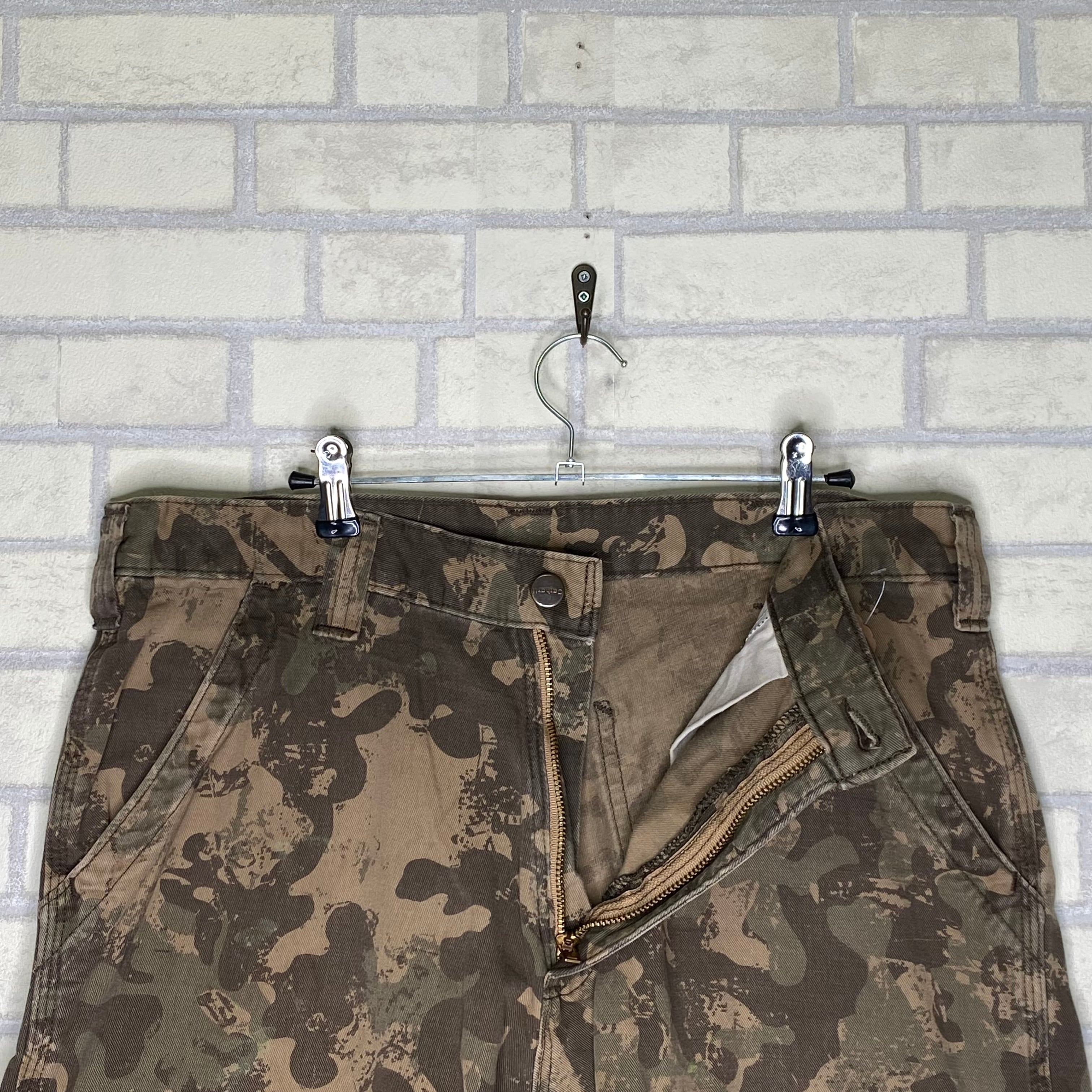 W33】Carhartt カーゴショーツ ハーフパンツ 迷彩柄 カモフラージュ 