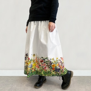 花の楽園 ボタニカル柄(ホワイト) ギャザースカート（やや厚手綿100％）