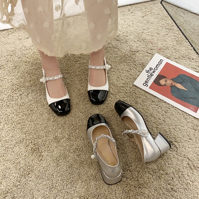 スプリングスタンダードカラーヒール 靴 シューズ レトロ ハイヒール 春物 スクウェア 部族の婦人靴92823200420