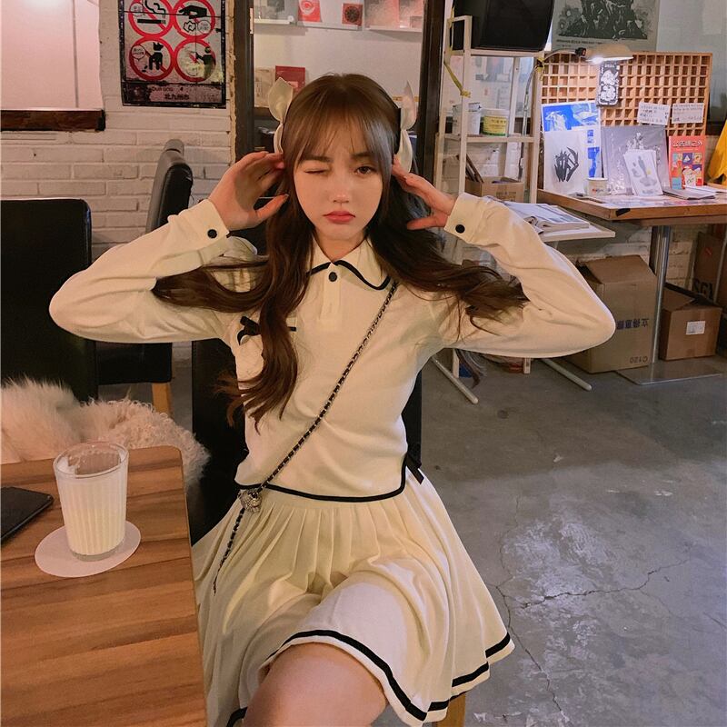 レディースカラーレッドショートジャケット プリーツスカート オータム 秋物 ウィンター 冬物 ドラファッションホール72794958902