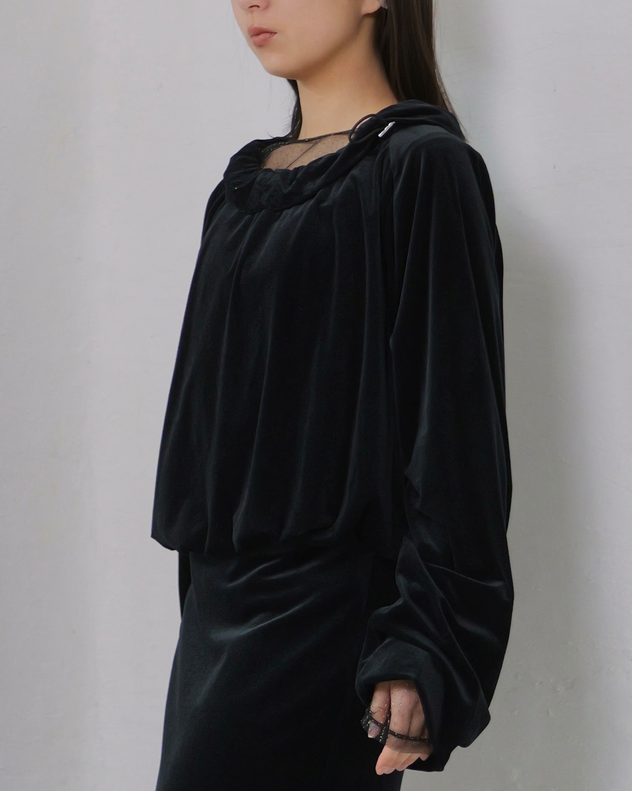 RITSUKO KARITA - Sheer Velour Gather Tops〔plain〕 :Black|透けベロア/ネックギャザー