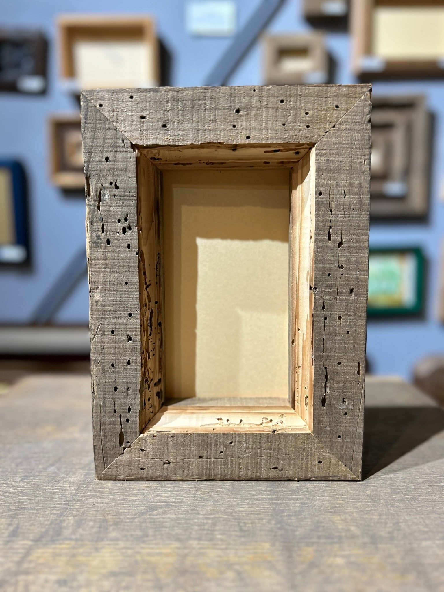 希少品良品　虫食い　木製額縁 良品 虫食い 木製額縁 デッドストック 【公式通販】