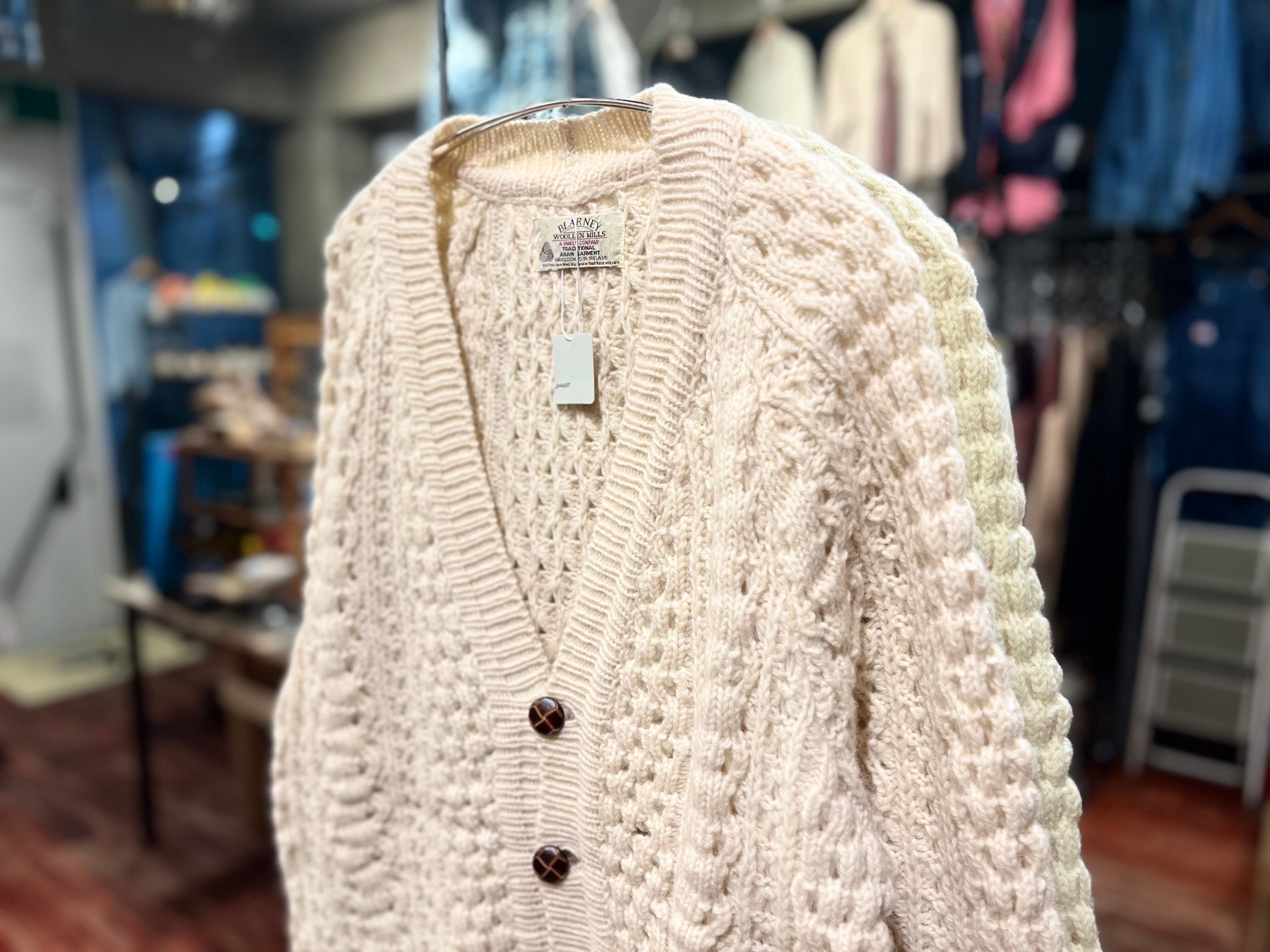 BLARNEY woollen Mills カーディガン アラン模様 刺繍 BLARNEY woollen Mills カーディガン アラン模様 刺繍