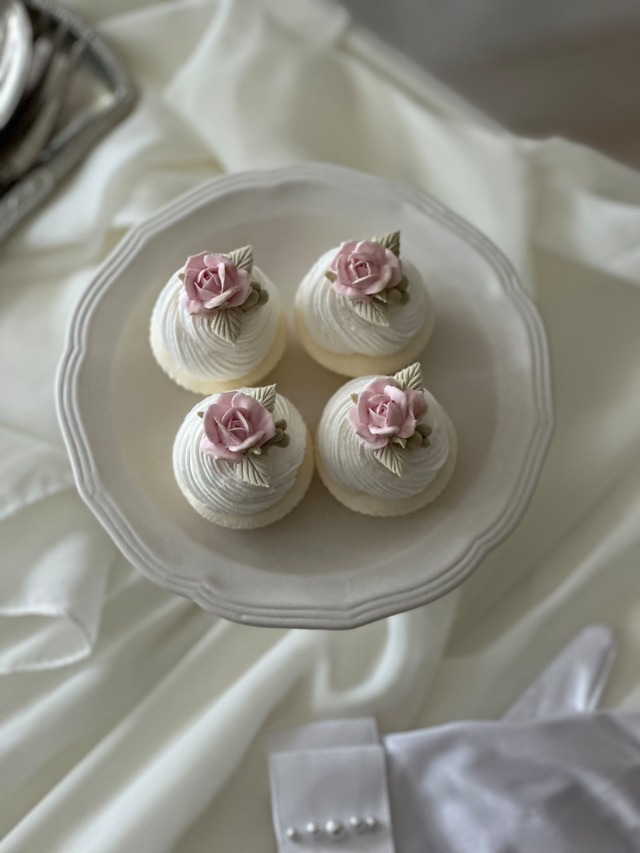 3日間限定販売 Petite Rose Cupcakes（4個） by Rose Couture