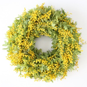 ミモザミランドールとミモザオーレアで作ったリース