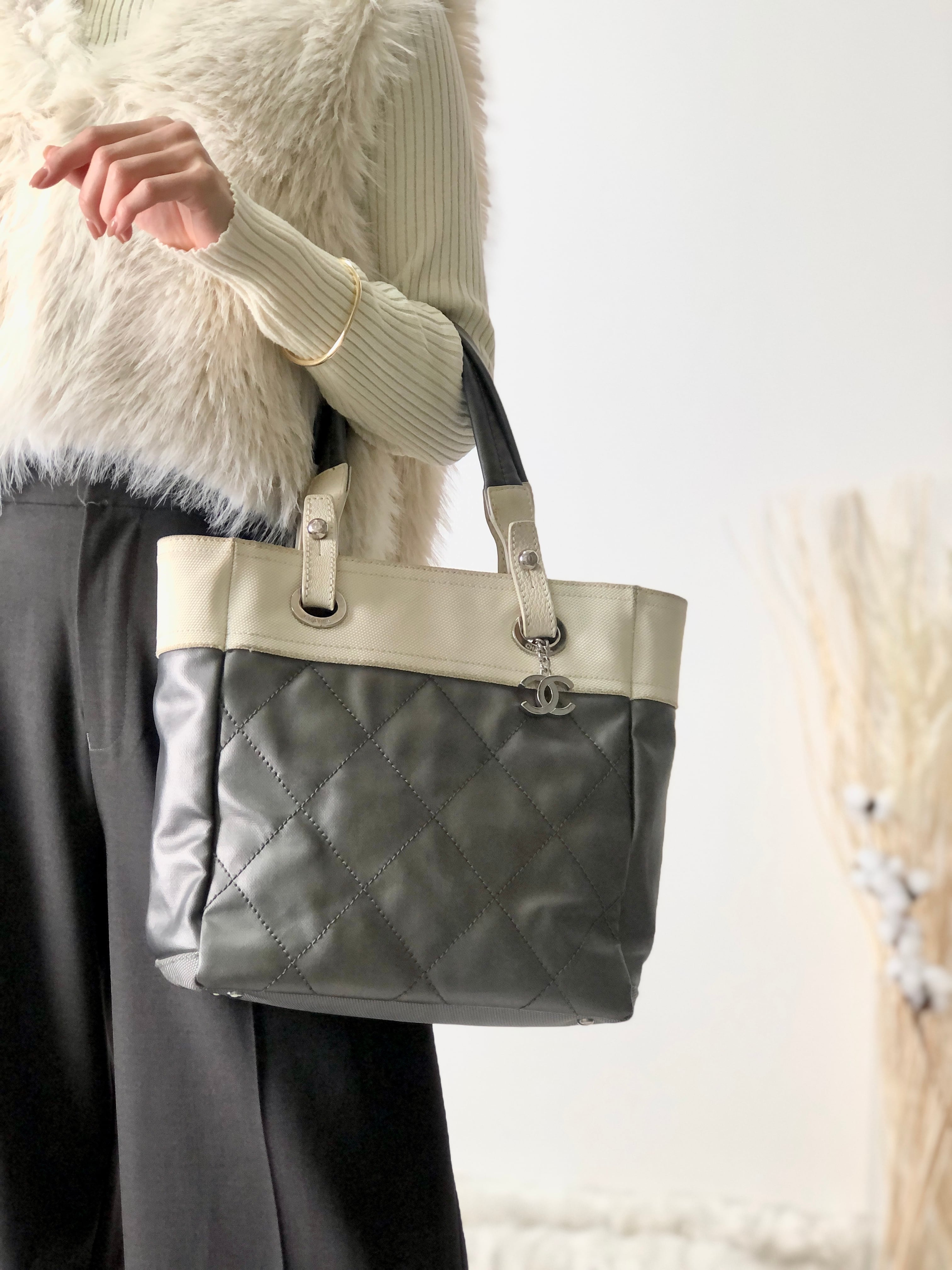 日本直送 名牌中古包 】CHANEL シャネル キルティング ココチャーム  