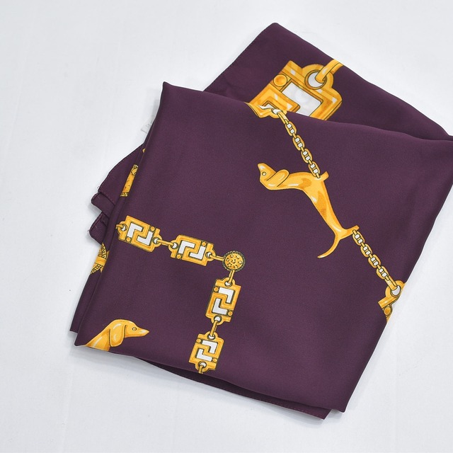 80s Scarf スカーフ ポリエステル 大判 ダックスフンド チェーン 総柄 アニマル レトロ ボルドー USED ヴィンテージ ビンテージ 古着 レディース