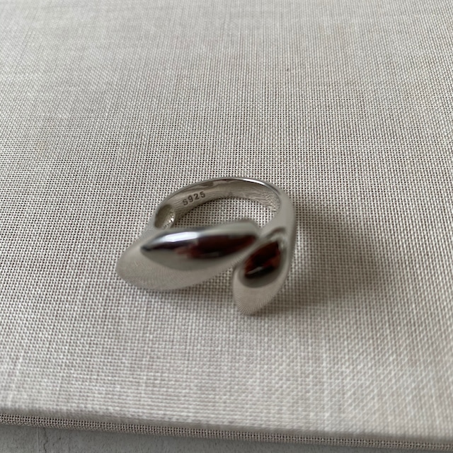 S925 Leaf ring (R144)
