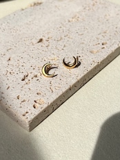 Moon pierce