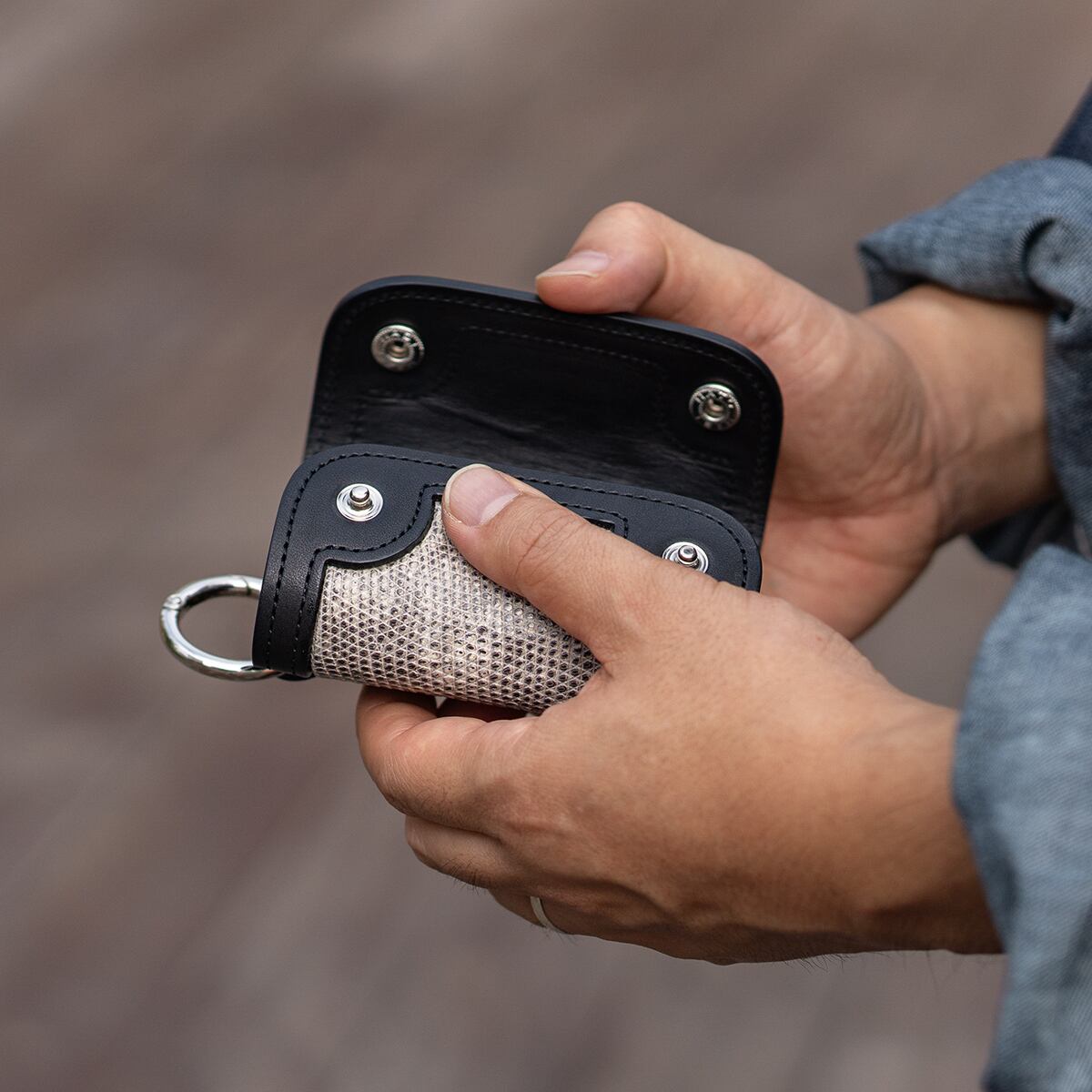 直営店限定商品】キーケース スタンダード4 リングリザード