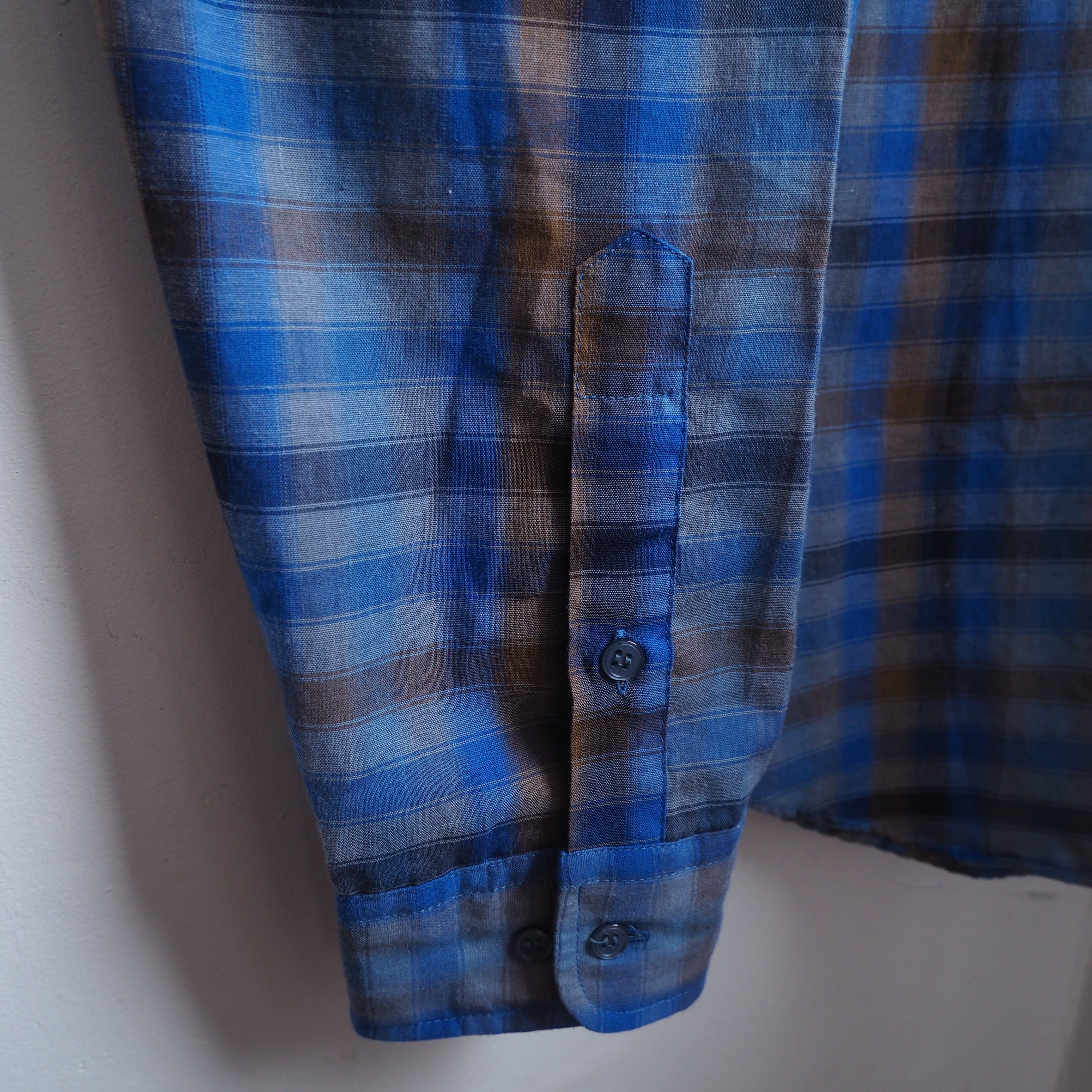 1990s Beautiful gradation Blue color Design vintage loose check shirt