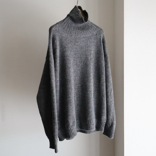 INNAT “ Turtle Neck Sweater ( Gray )”