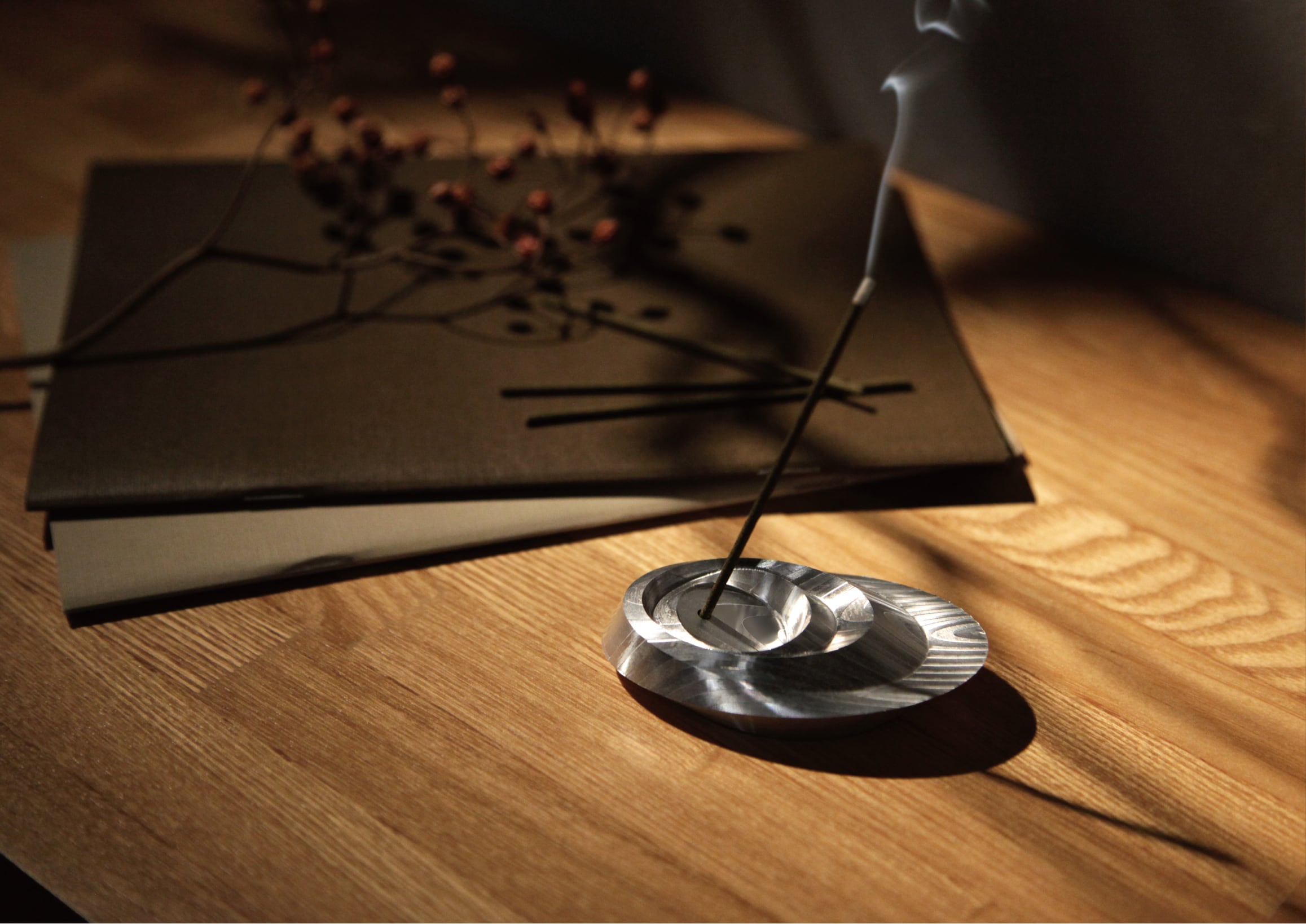 KON-KOU ~混淆~ incense holder 【堺包丁】-真鍮- | hiten-shop（KON-KOU）