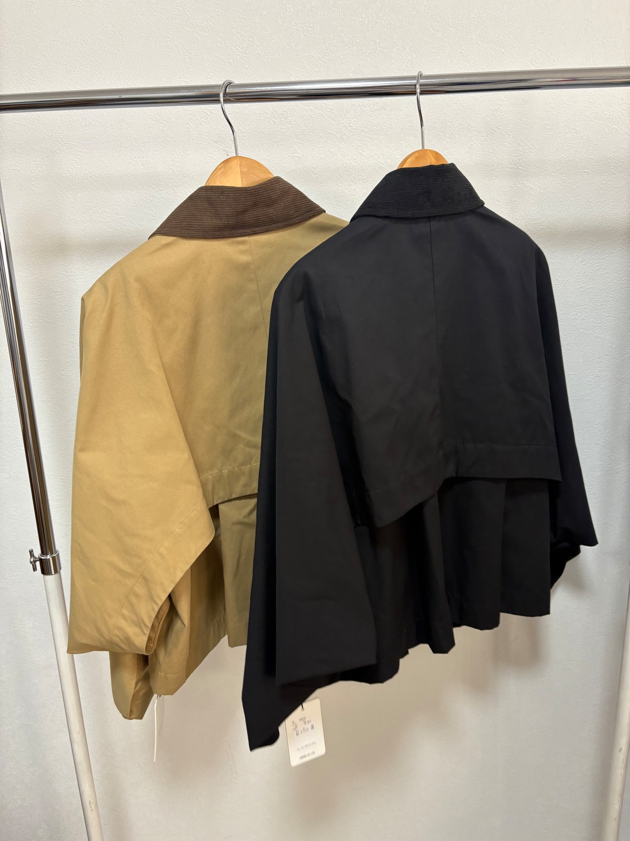 LUGIVA ショートトレンチジャケット 302542