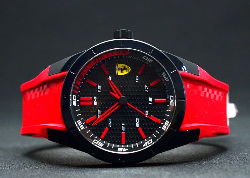 新品】 日本未発売 海外直輸入 フェラーリ公式腕時計 50m防水 
