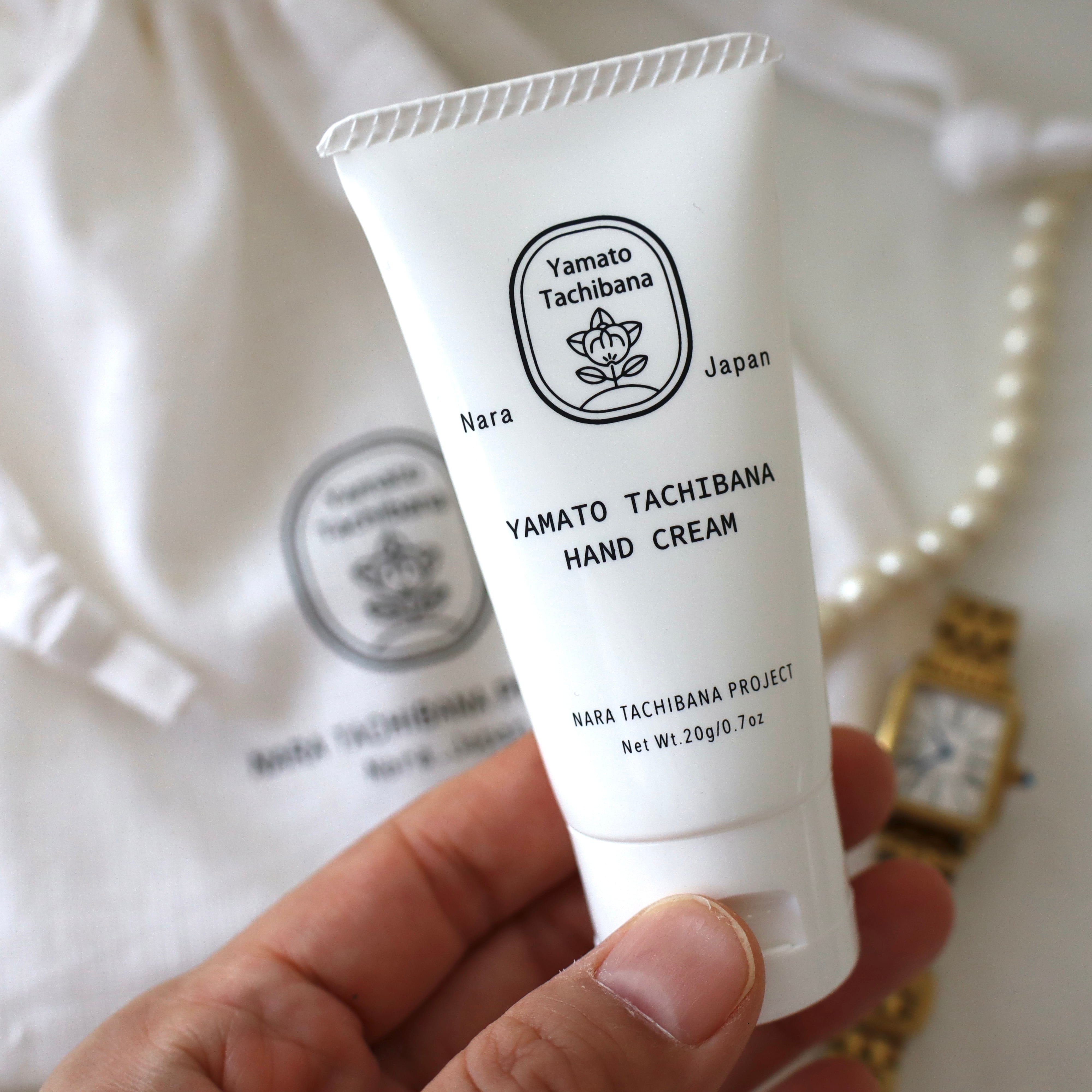 大和橘 HAND CREAM 巾着セット 【大和橘果皮水、果皮オイル、枝葉水をブレンド】