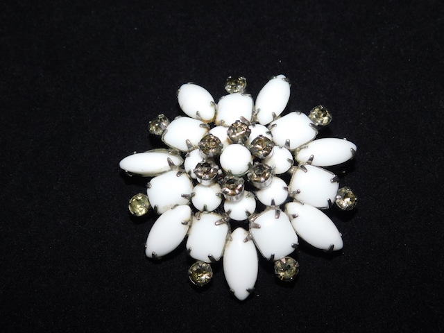 真珠のブローチ（ビンテージ ）pearls brooch  (made in Japan) No3