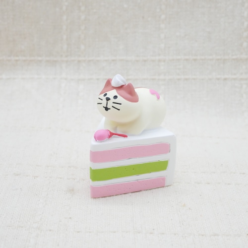 【concombre】桜ケーキ猫
