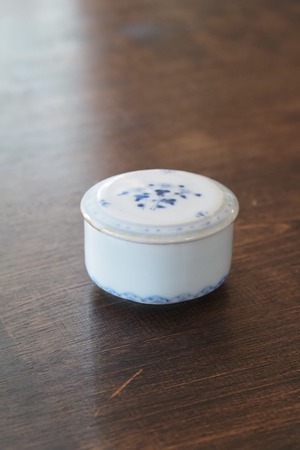 しのぎく蓋物　村山朋子