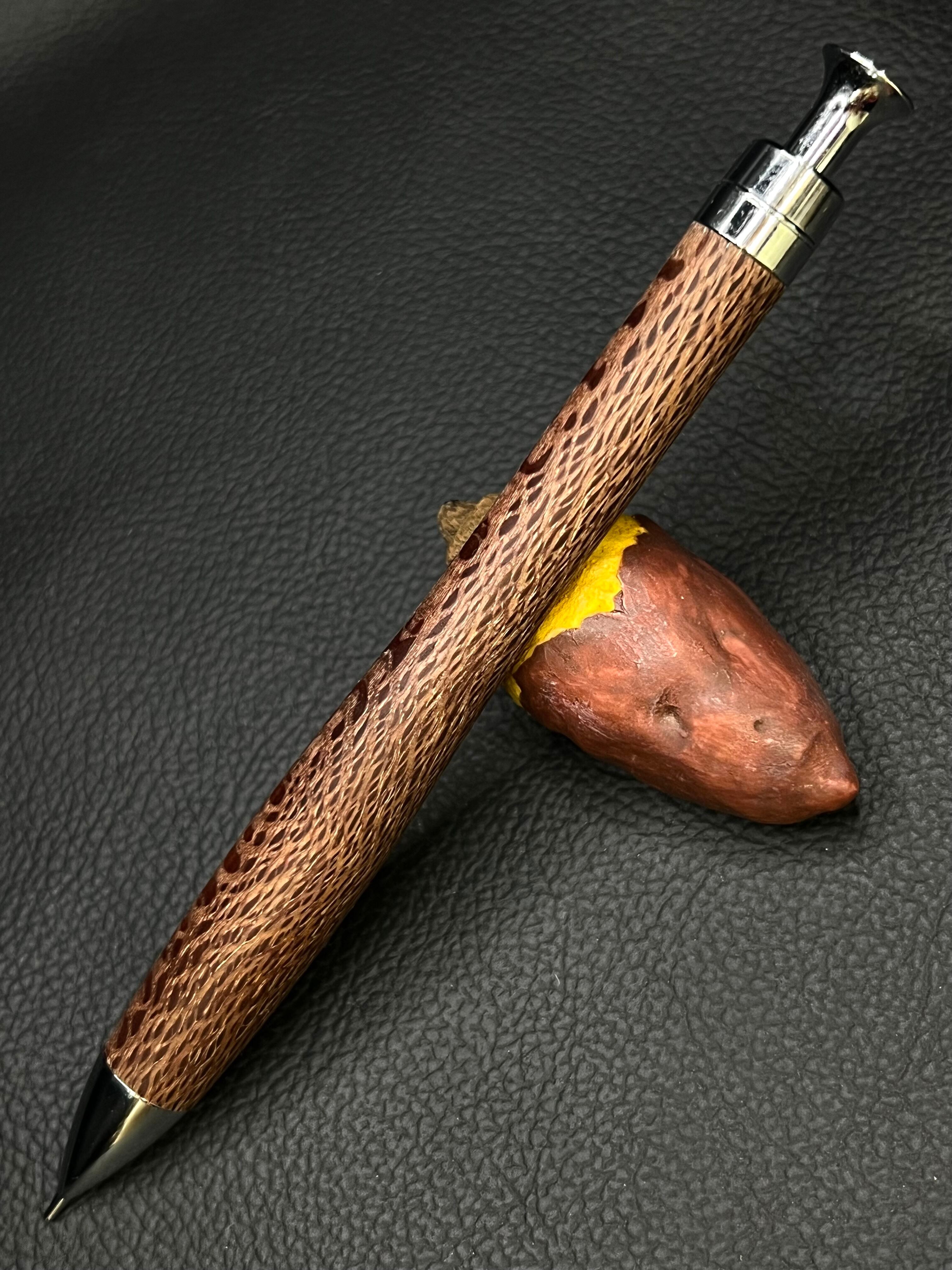 23 マカダミアナッツ 極上杢 おまけ付き | こぶた工房