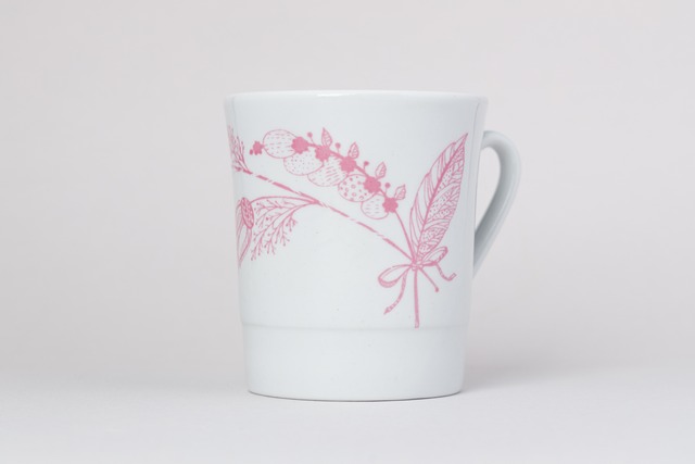 ヴィンテージ    ロモノーソフ淡いピンクの花柄インペリアル マグカップ  レーニングラード磁器工場  旧ソ連　0566
