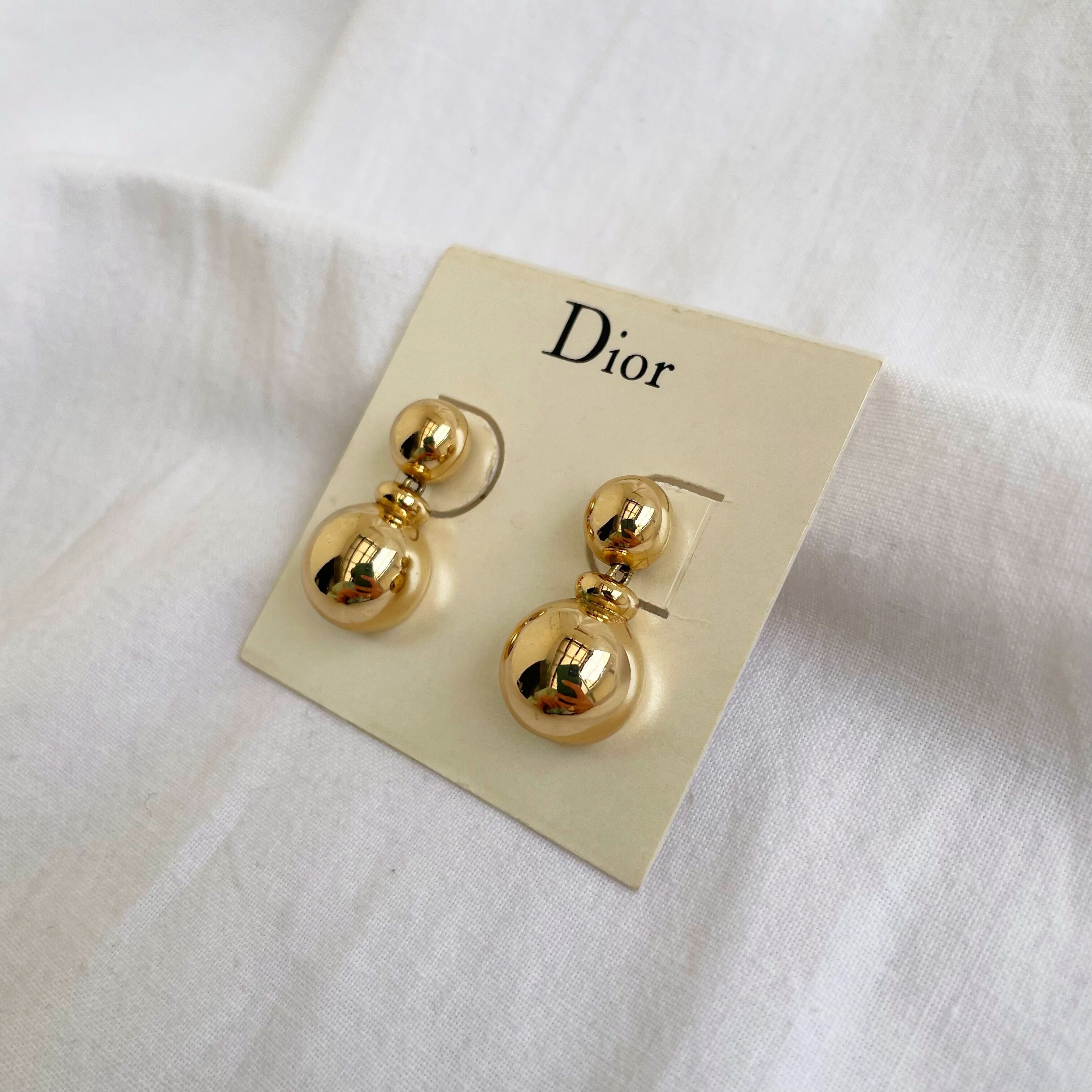 Dior pierce購入の際もよろしくお願いします