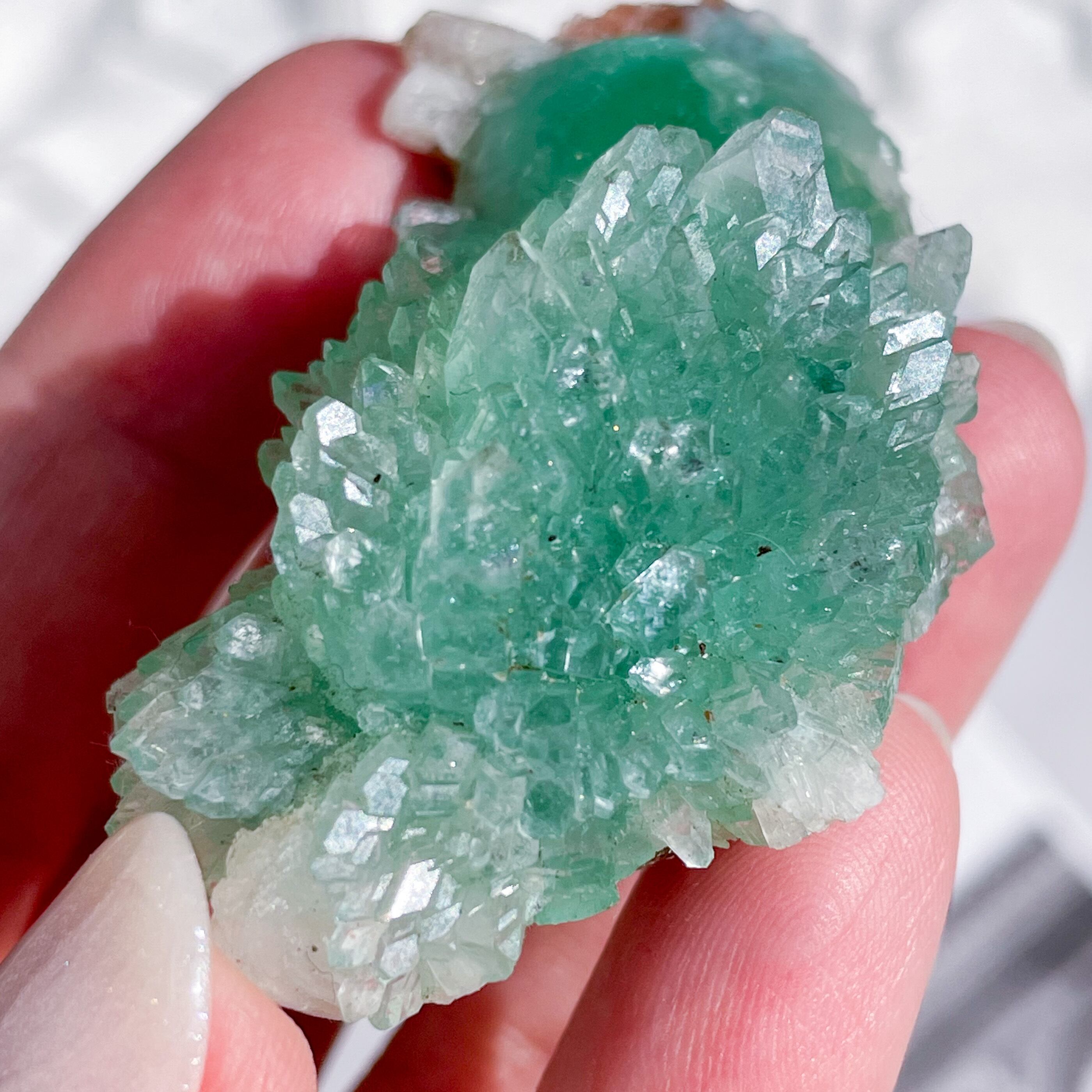 グリーンアポフィライト(40mmx60mm) グリーン魚眼石（Apophylite） Deccan Plateau, India 産 ｜石の販売